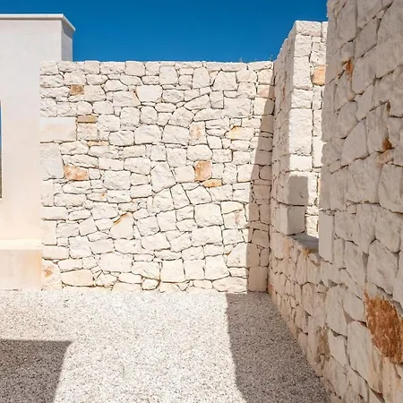 Villa Casa Bella By Raro Serranova